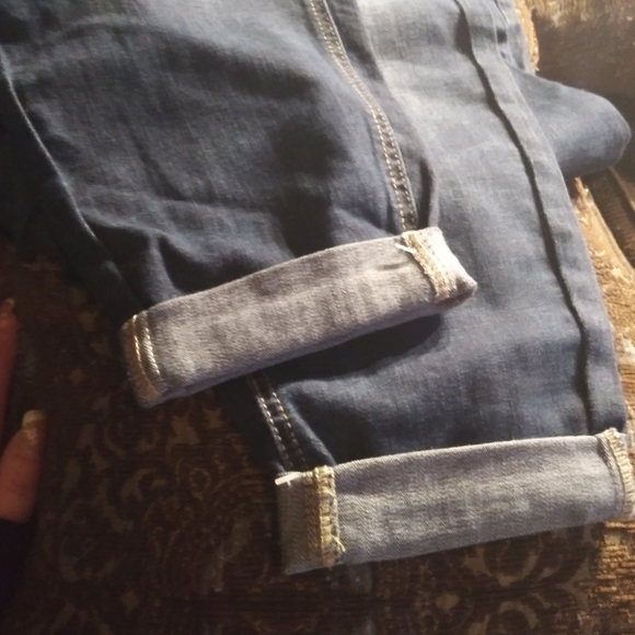 NWT RUE 21 MID RISE CROPS - Picture 7 of 8